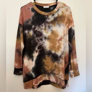 Women’s tye dye sweater